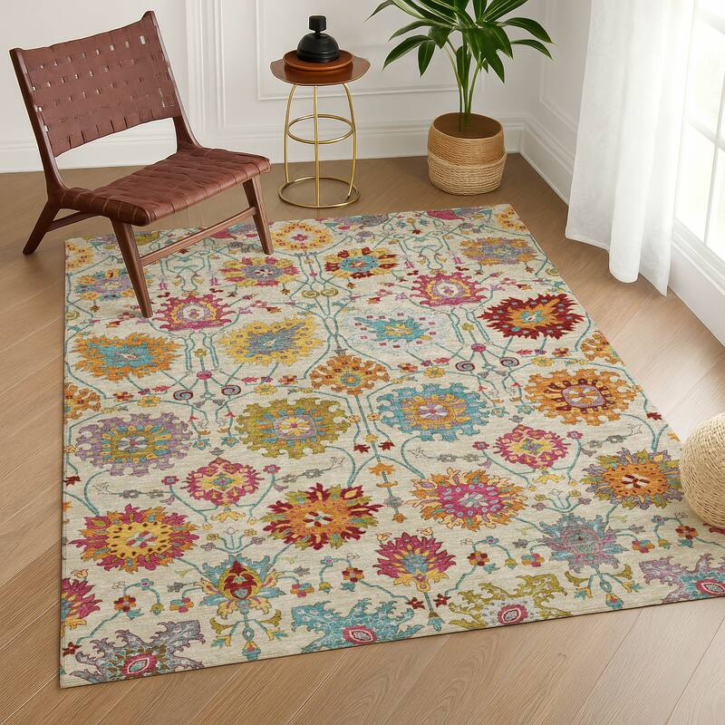 Machine Washable Indoor/ Outdoor Traditional Kashan Chantille Rug
