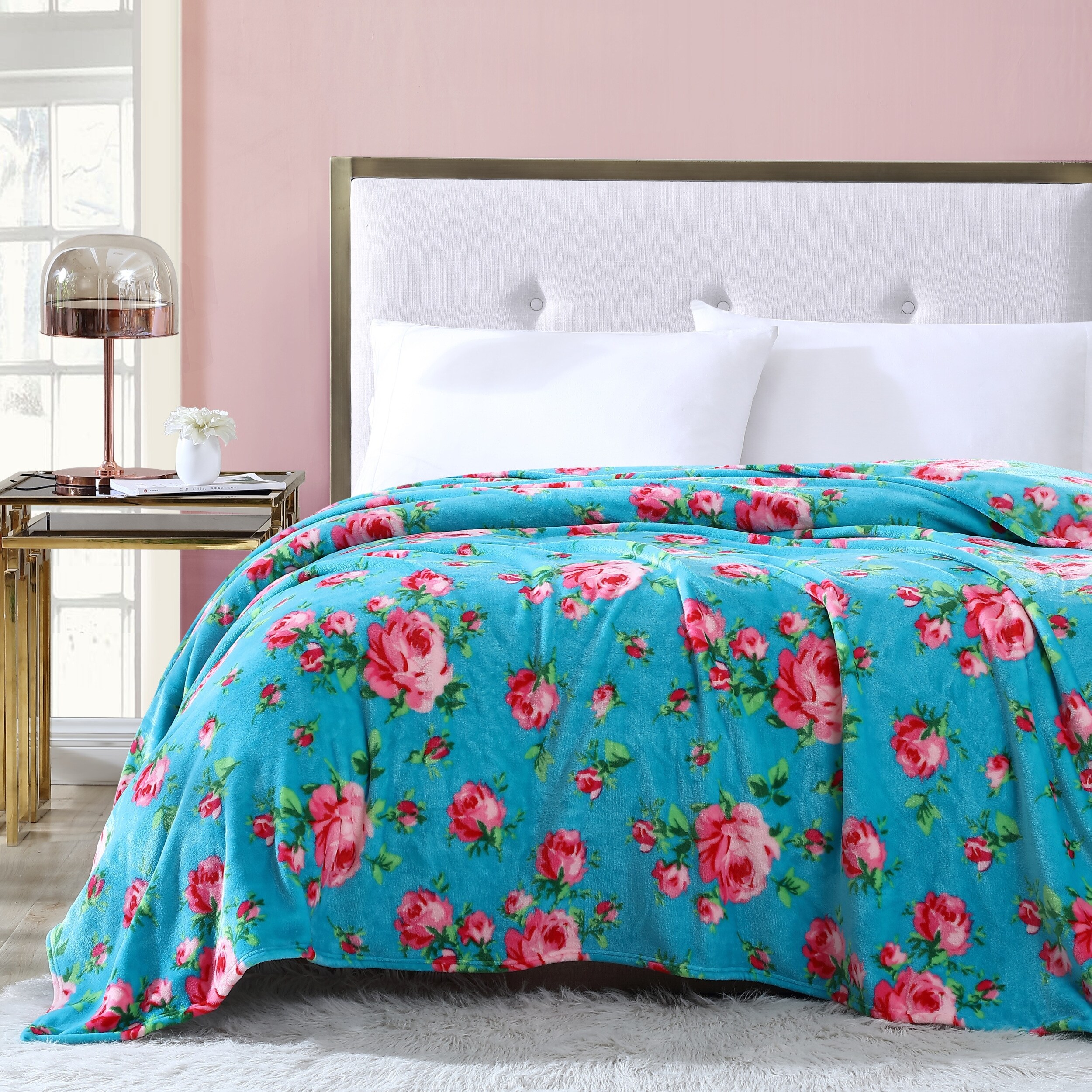 Betsey Johnson Bouquet Day Turquoise Ultra Soft Plush Blanket King