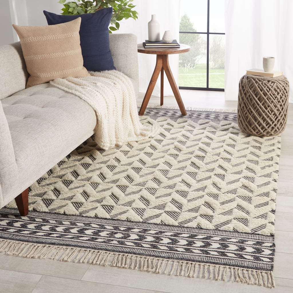 Alvarado Handmade Geometric Area Rug