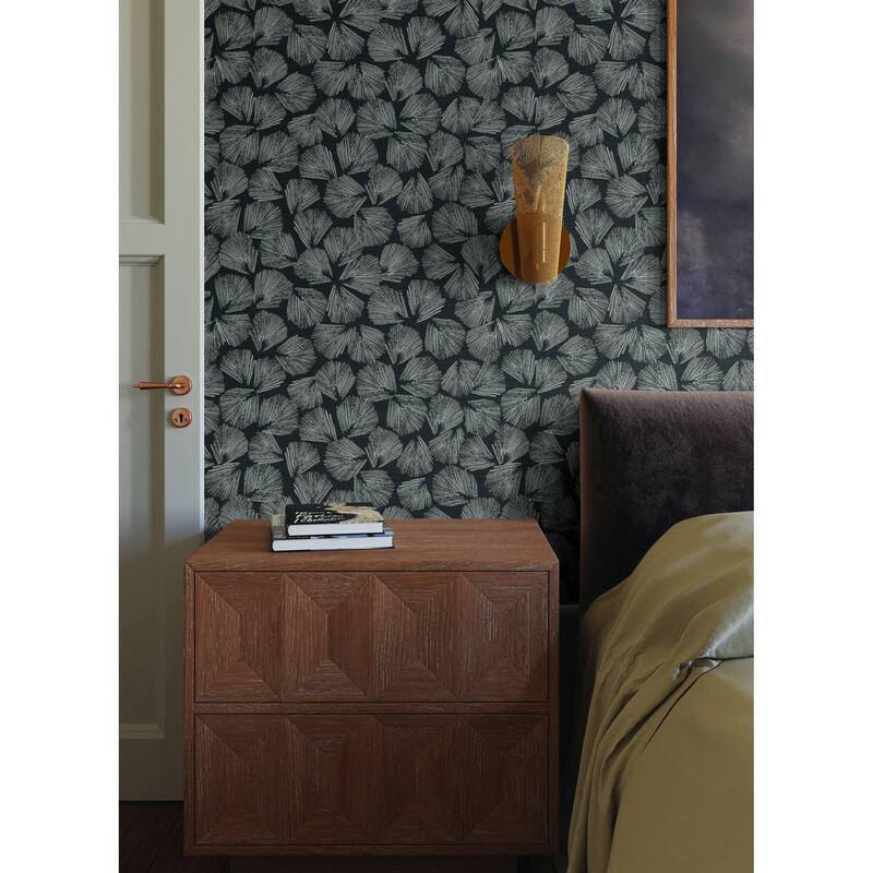Saintes Elora Leaf 27 In W X 27 Ft L Wallpaper - Black
