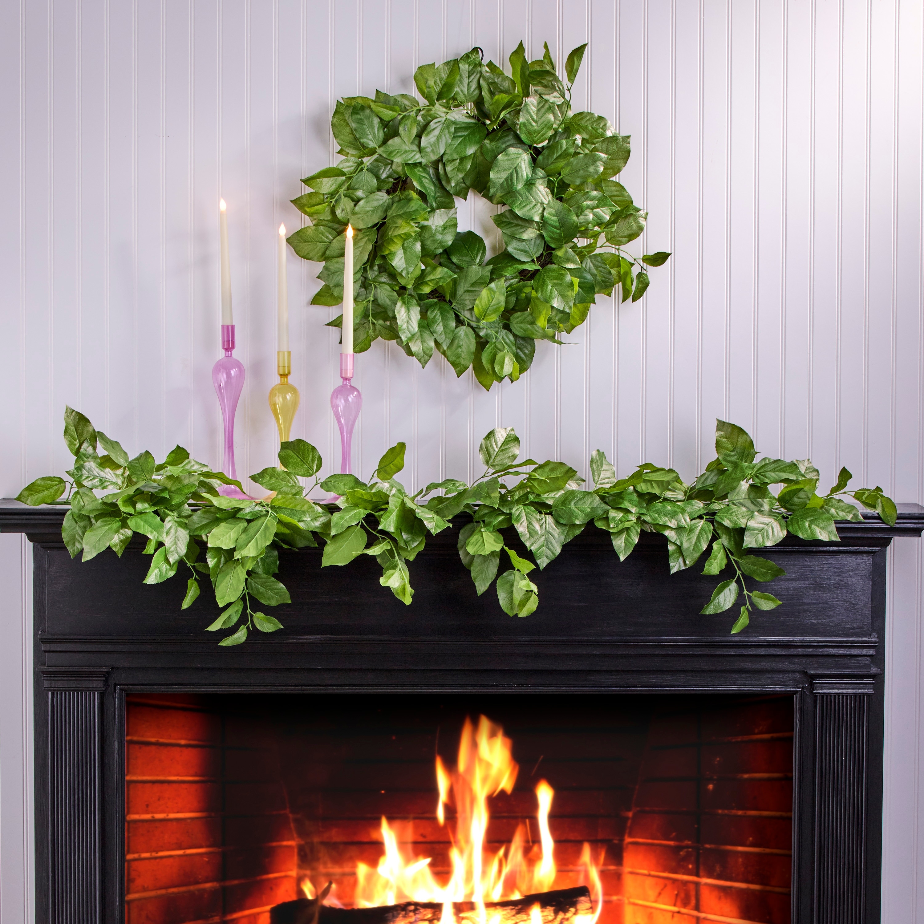 24" UV Treat Pe Salal Leaf Wreath
