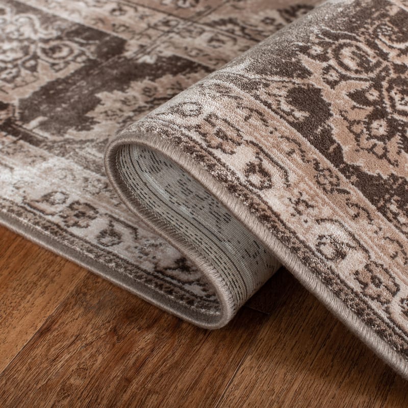 SAFAVIEH Vintage Distressed Boho Lona Oriental Rug