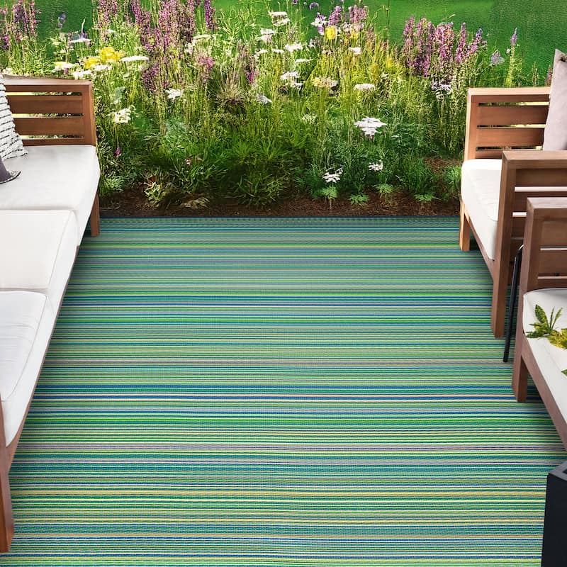 Sundown Beach Stripe Indoor/Outdoor Area Rug - 5'11'' x 8'10'' - Green