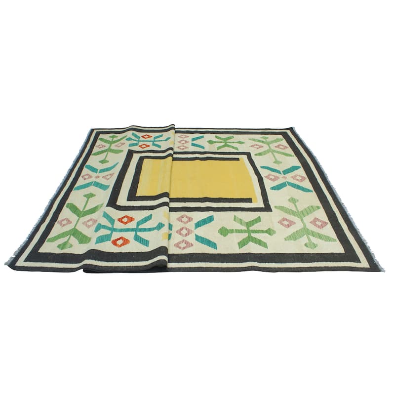 Modern Flatweave Everette Gold/Ivory Rug - 6'4" x 9'9"