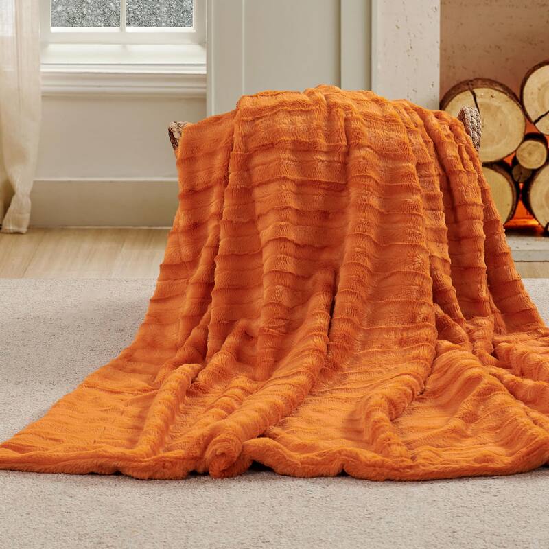 Derby Double Sided Fauxfur Throw