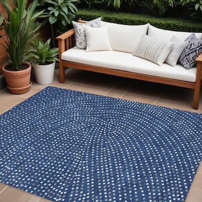 HomeRoots Polka Dot Transitional Rectangle Outdoor Rug