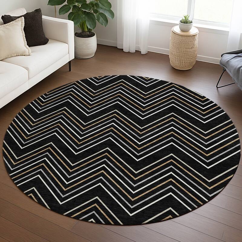 Machine Washable Indoor/ Outdoor Modern Chevron Chantille Rug