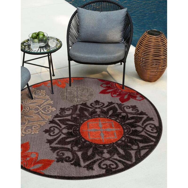 Outdoor Ucul Collection Area Rug - Brown - 5'3" Round