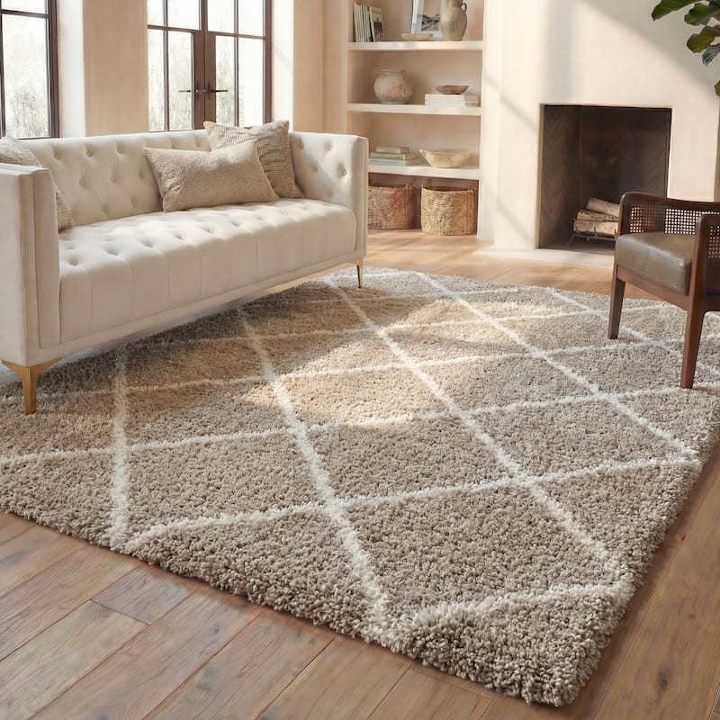 SAFAVIEH Hudson Shag Raili Diamond Trellis 2-inch Thick Rug
