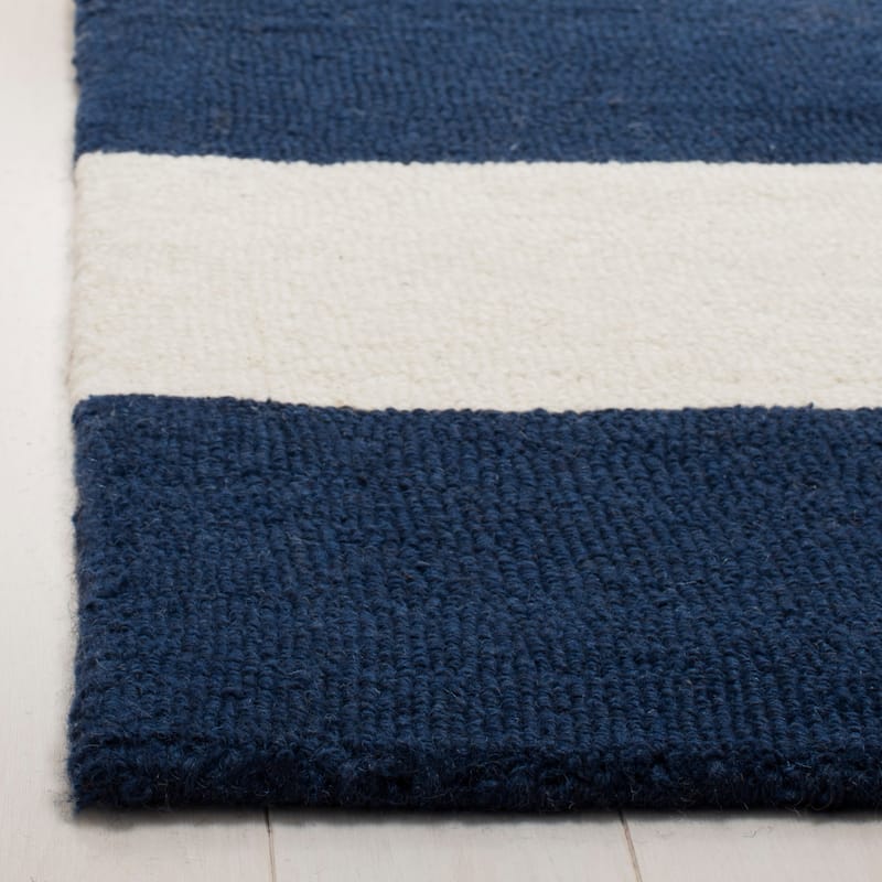 SAFAVIEH Handmade Kids Aimy Stripe Wool Rug