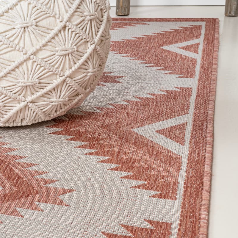 JONATHAN Y Aimee Geometric Moroccan Diamond Black/Cream Indoor/Outdoor Area Rug