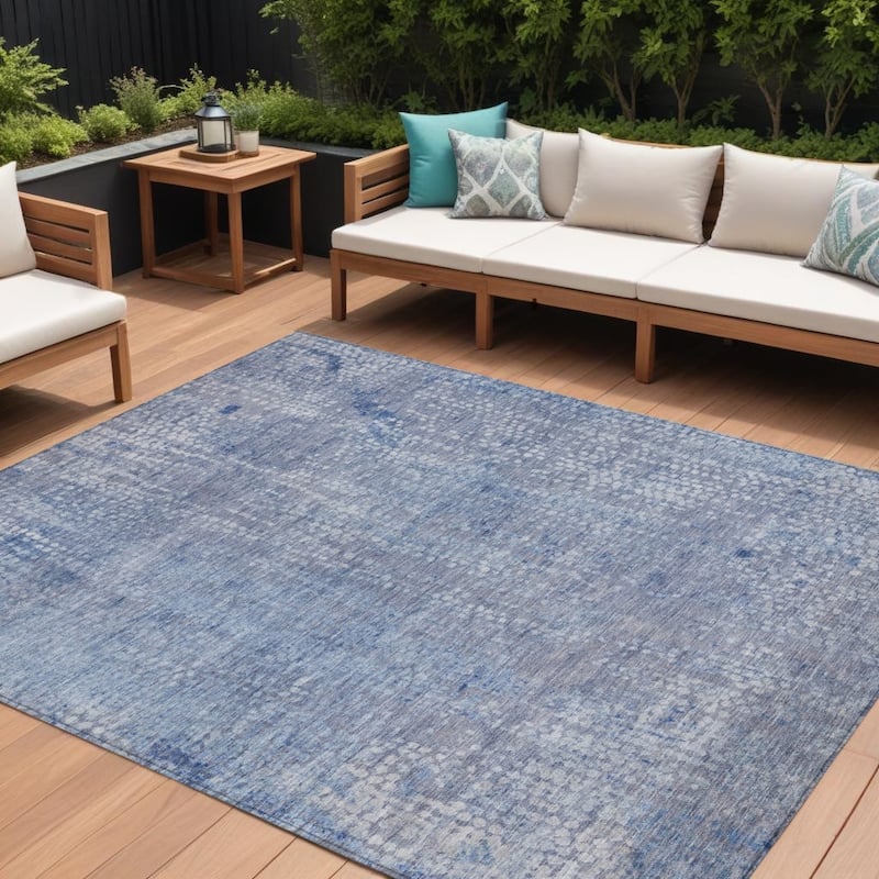 HomeRoots Abstract Transitional Rectangle Outdoor Rug - 8' X 10'