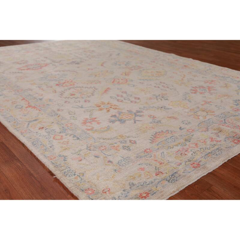Hand Knotted Oriental 100% Wool Carpet Transitional All-Over Beige & Ivories Oushak Area Rug - 8' 9'' X 6' 0''