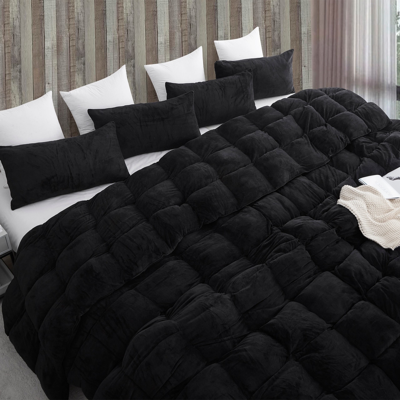 Black coma shop inducer comforter