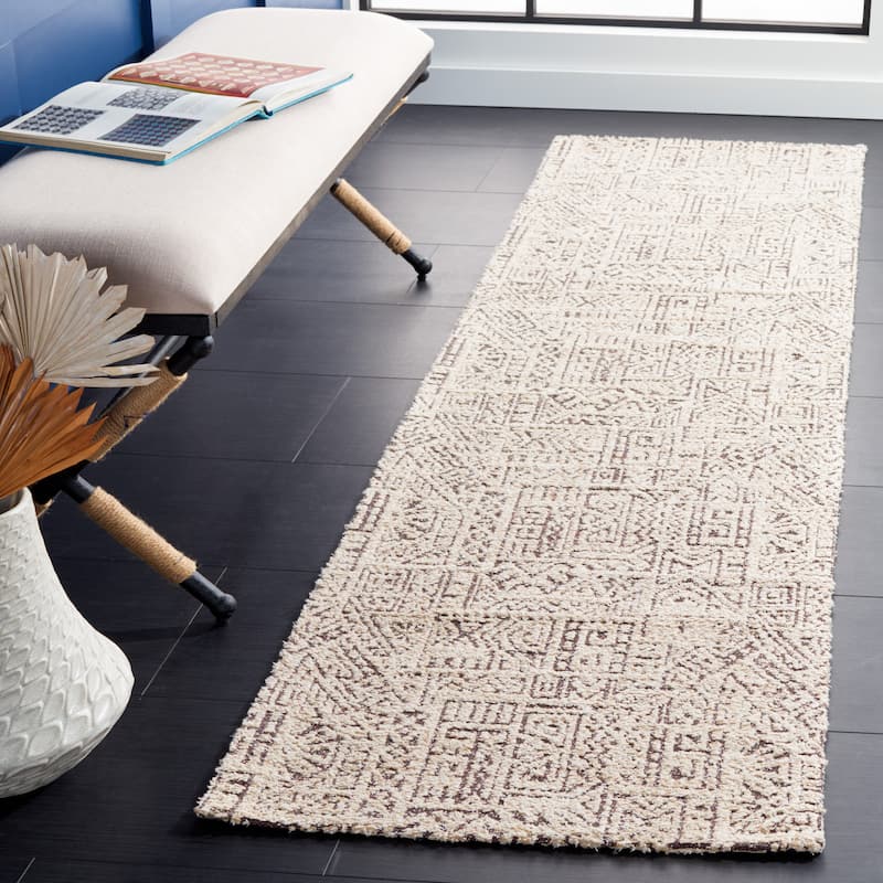 SAFAVIEH Hand-Woven Classic Vintage Renata Aztec Cotton Rug - 2'3" x 8' Runner - Natural/Ivory