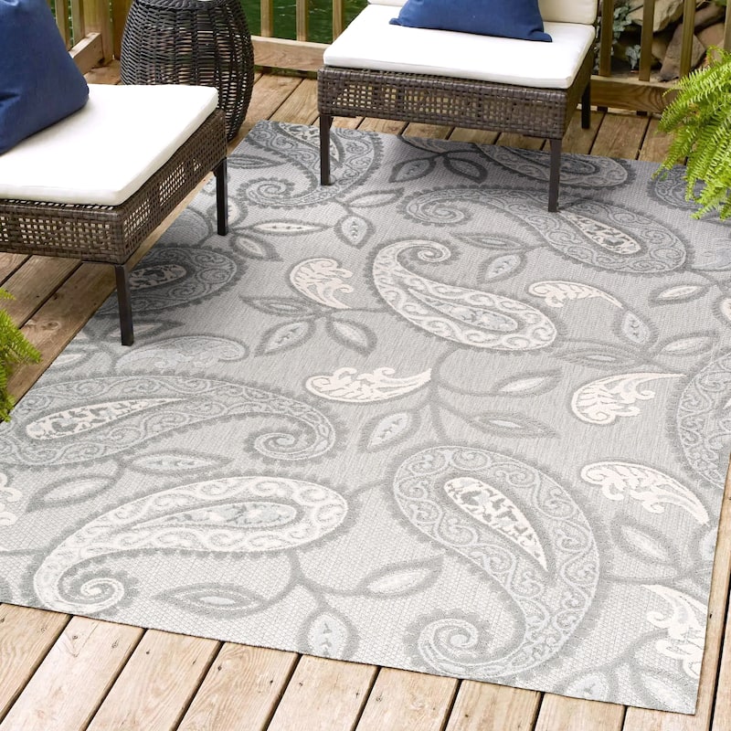 JONATHAN Y Gordes Paisley High-Low Indoor/Outdoor Area Rug
