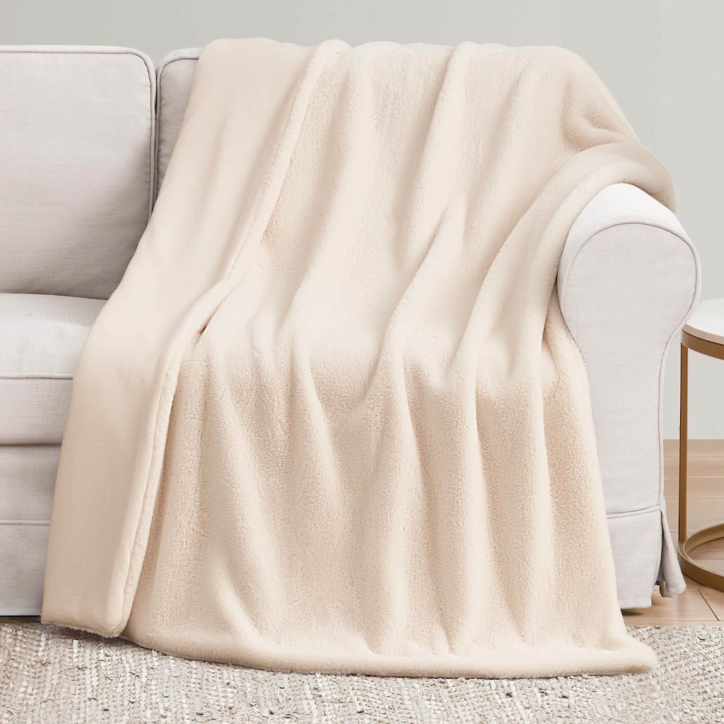 Jessica Simpson 50"x70" Faux Throw Blankets