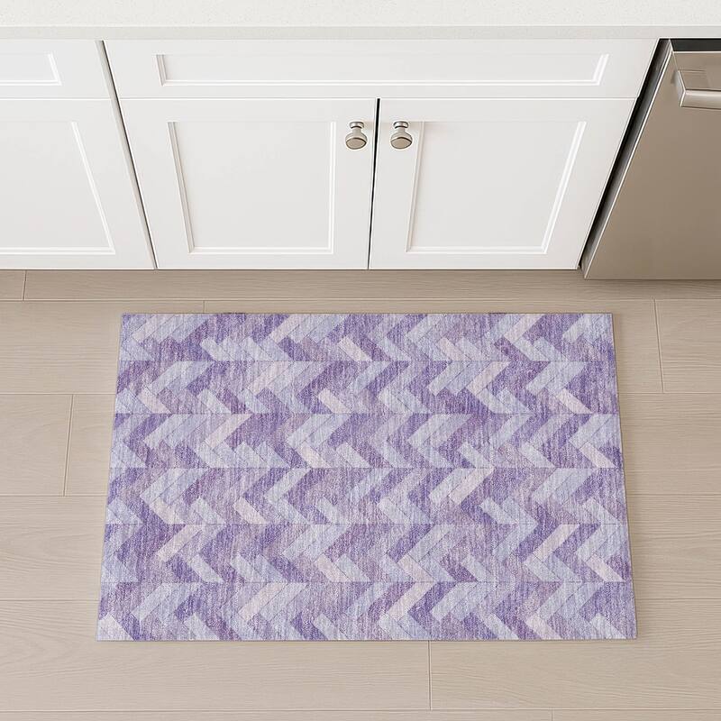 Machine Washable Indoor/ Outdoor Modern Chevron Chantille Rug