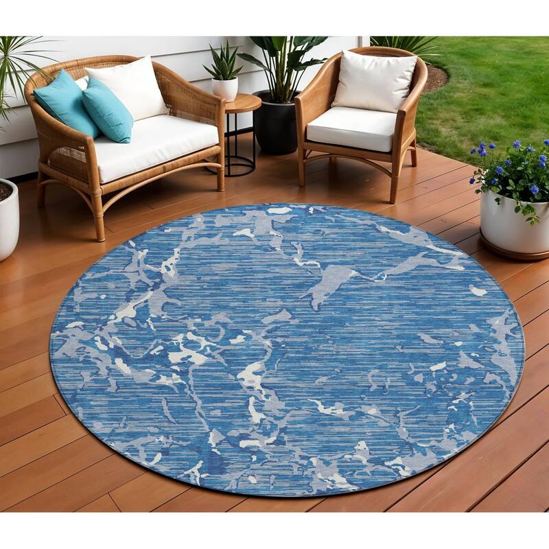 HomeRoots Striped Transitional Rectangle Outdoor Rug - 8' Round