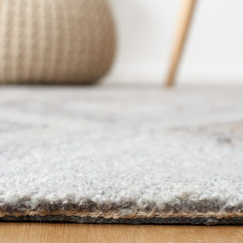 SAFAVIEH Handmade Metro Kimberlyn Rug