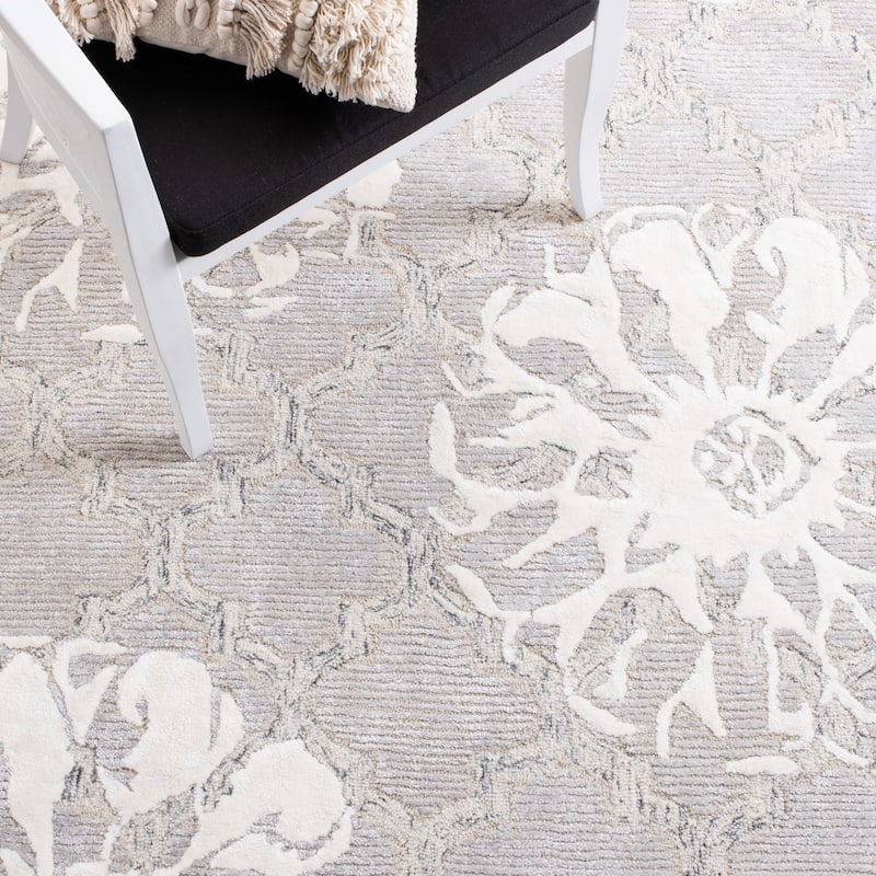 SAFAVIEH Handmade Glamour Florelle Floral Trellis Wool/ Viscose Rug