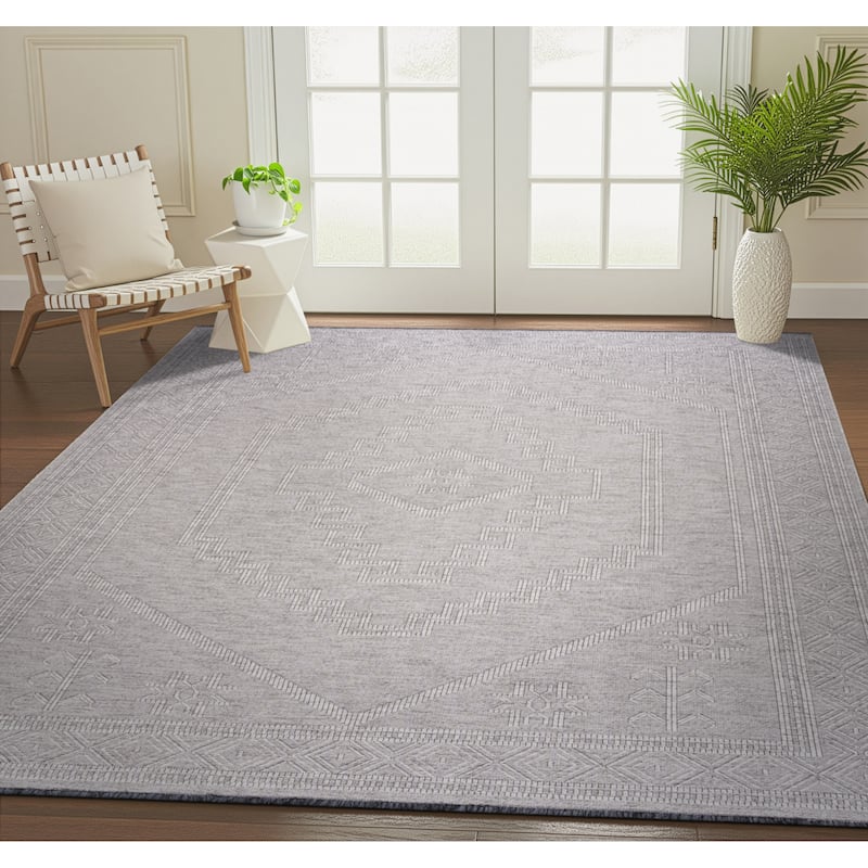 Alameda Solid Color Medallion Machine Washable Indoor Area Rug