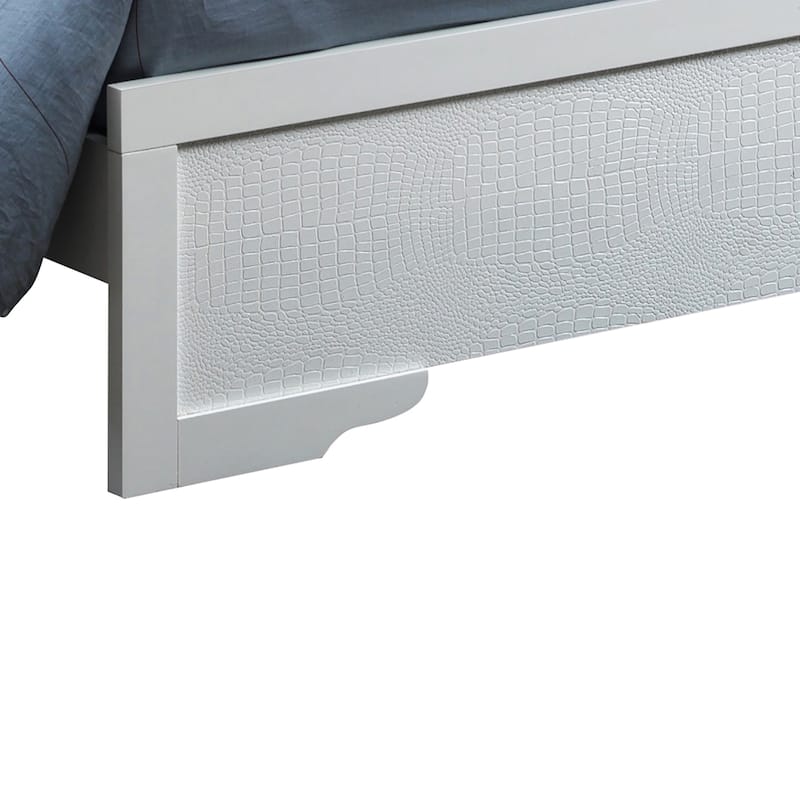 Jeweled Tufted King Panel Bed with LED Lights - 85" - Silver Champagne