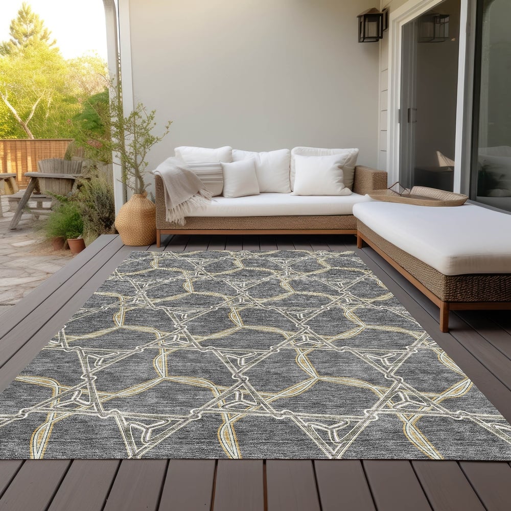 Machine Washable Indoor/ Outdoor Transitional Links Chantille Rug