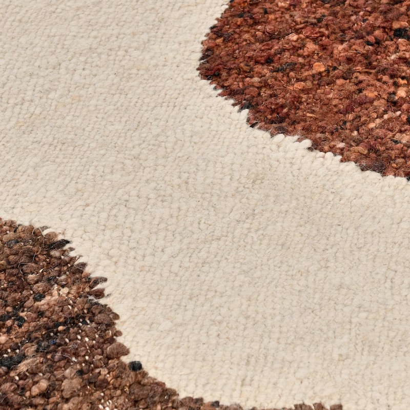 Villa by Classic Home Hesperia Hand Woven Wool Rug