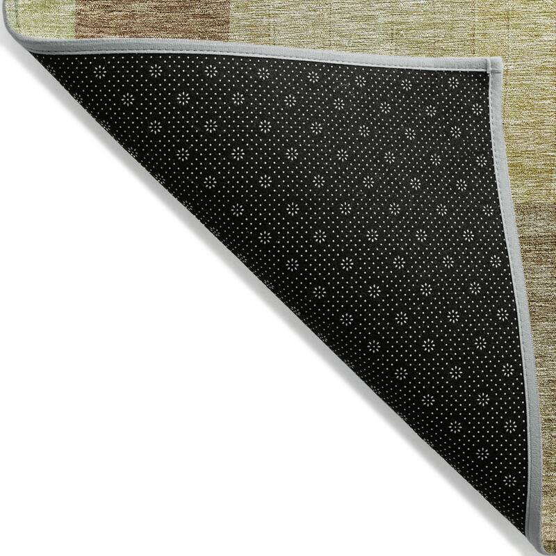 Machine Washable Indoor/ Outdoor Contemporary Geo Chantille Rug