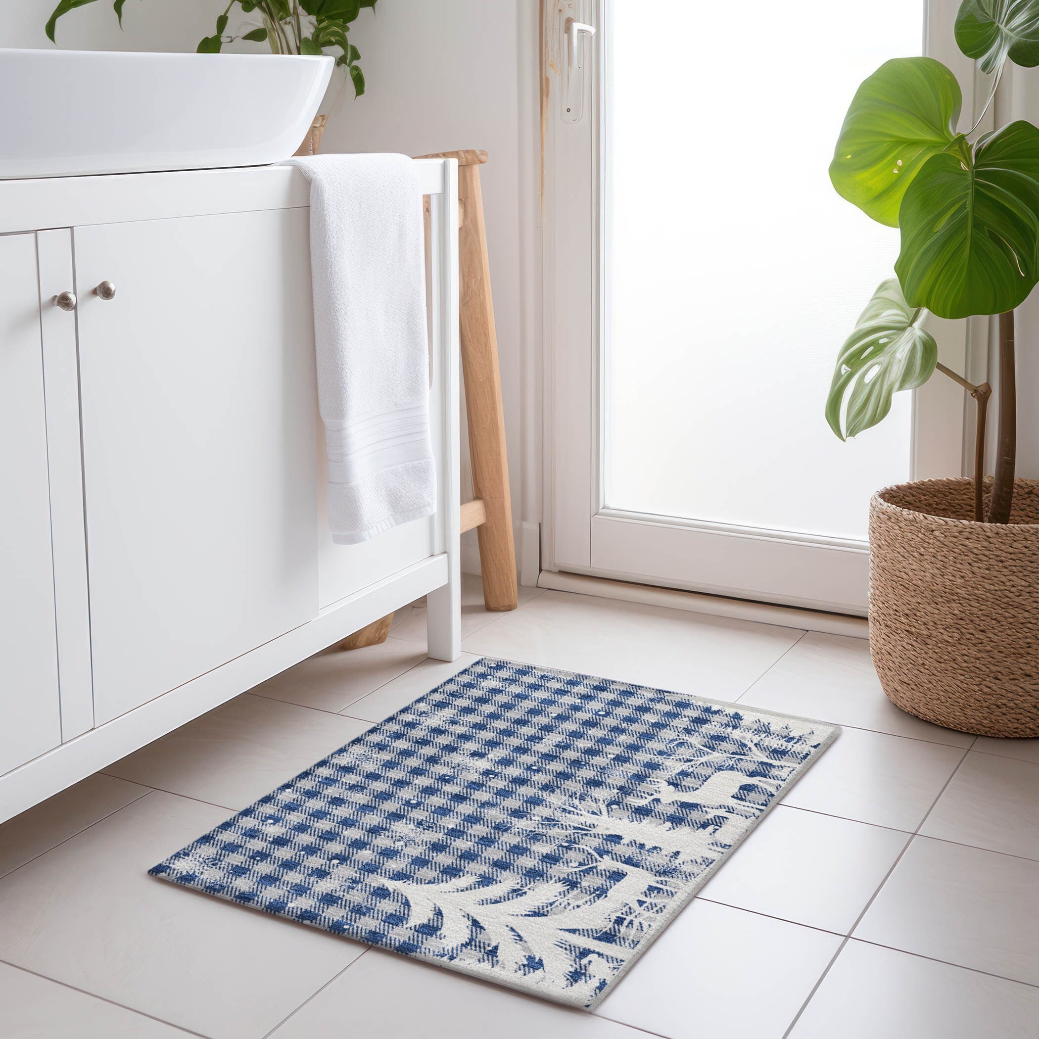 Machine Washable Indoor/ Outdoor Christmas Plaid Chantille Rug