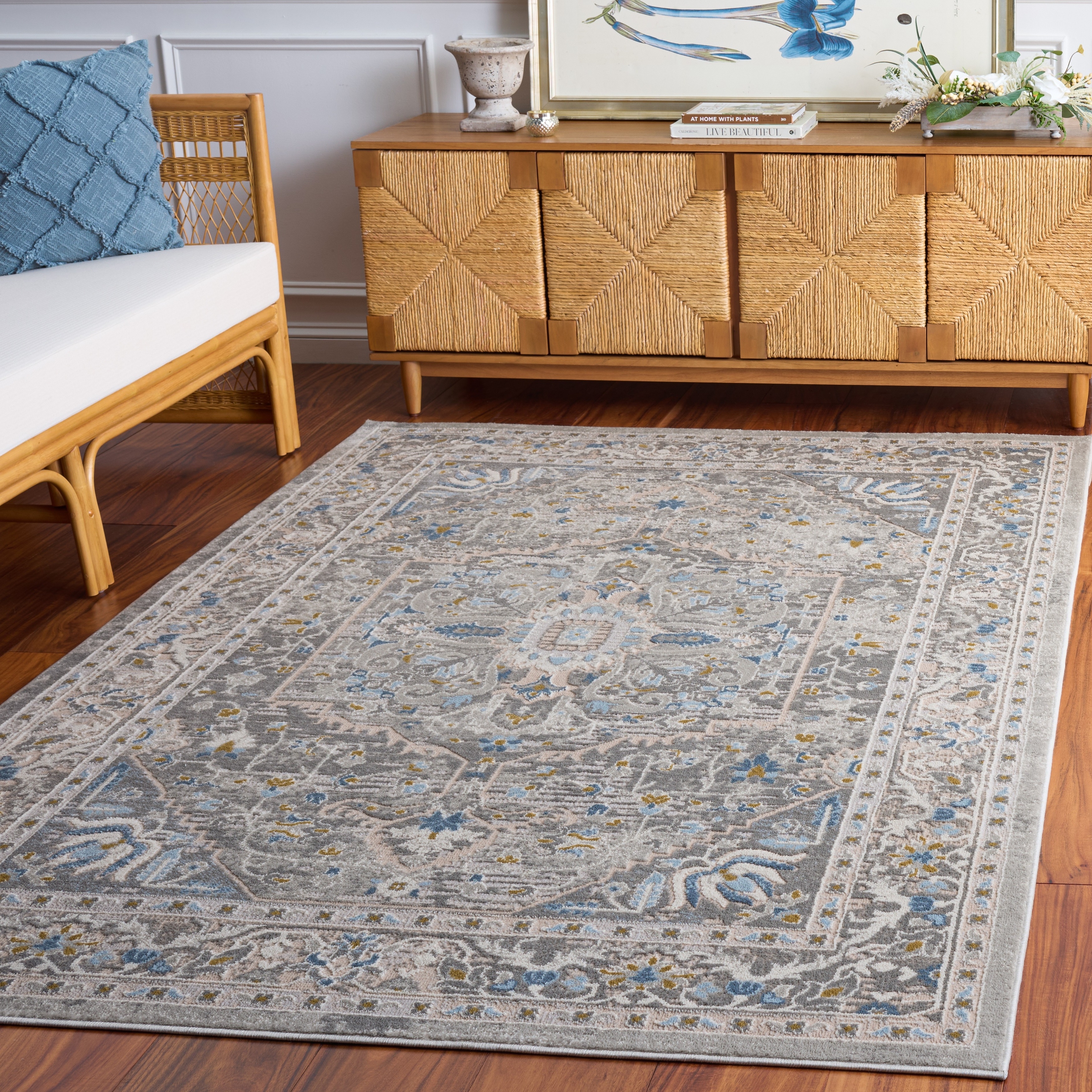 SAFAVIEH Palma Khatuna Medallion Area Rug