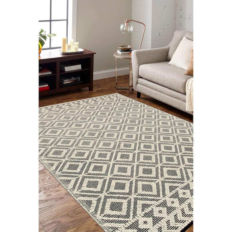 Ivory and Black Contemporary Geometric Durrie Kilim Area Rug - Modern and Chic Design