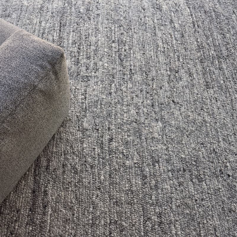 EXQUISITE RUGS Borelli Hand-loomed New Zealand Wool Light Grey Area Rug.