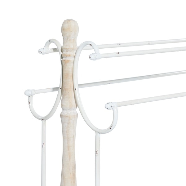 White quilt 2025 rack with shelf