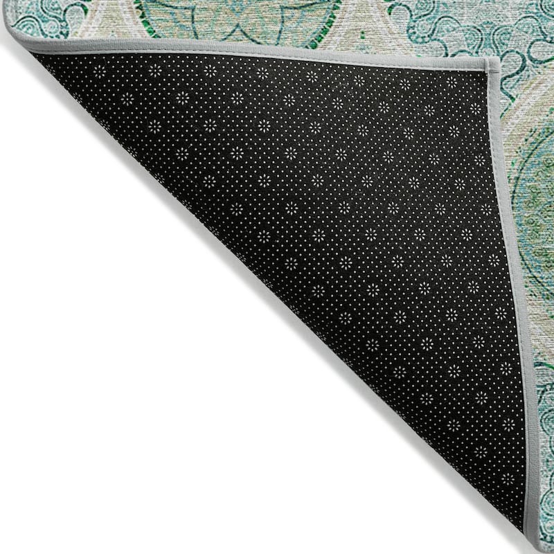 Machine Washable Indoor/ Outdoor Boho Mosaic Chantille Rug