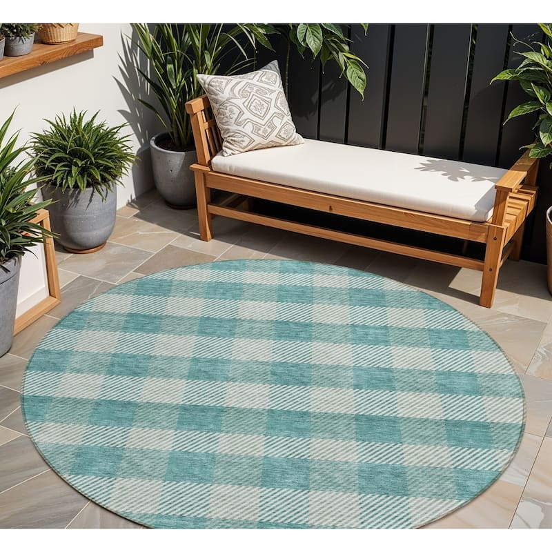 HomeRoots Plaid Transitional Rectangle Outdoor Rug - 8' Round