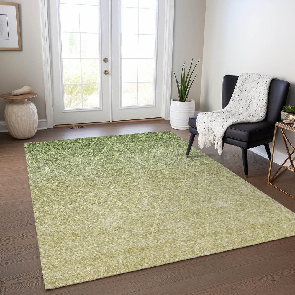 Machine Washable Indoor/ Outdoor Ombre Trellis Chantille Rug