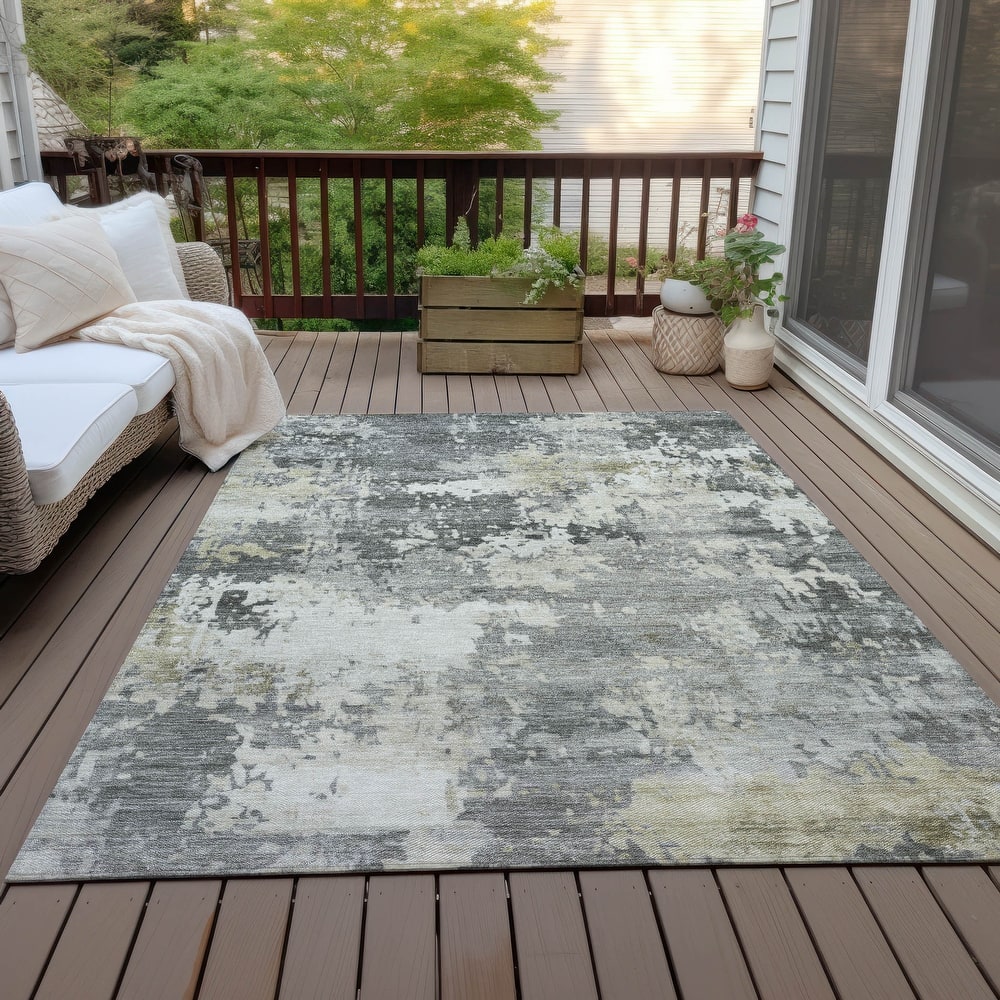 Machine Washable Indoor/Outdoor Contemporary Blend Chantille Rug
