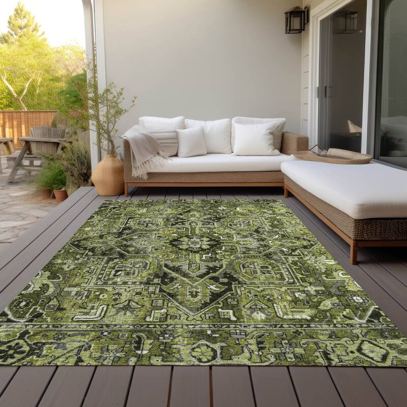 Machine Washable Indoor/ Outdoor Traditional Boho Chantille Rug