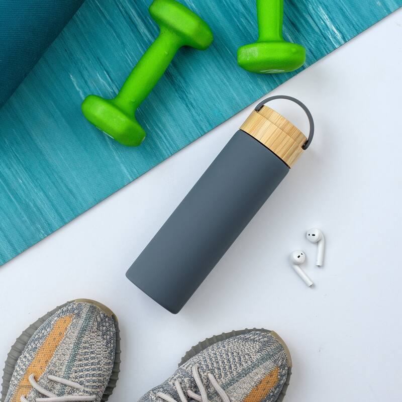 JoyJolt Glass Water Bottle with Carry Strap & Silicone Sleeve - 20 oz - 20 oz
