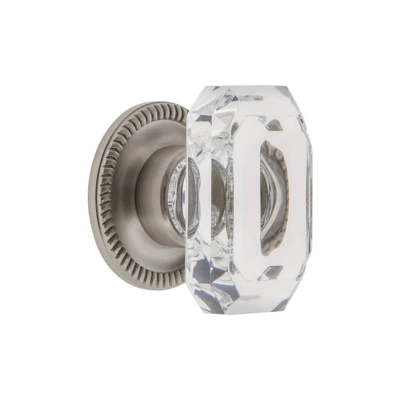 Grandeur BAGU-KNOB-NEWP-LG Baguette 1-3/4" Glam Emerald Cut Crystal - Satin Nickel