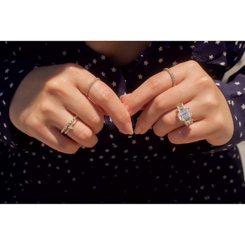 ​Kobelli 7.5 Carat Moissanite 14k Solid Gold 5-Stone Emerald Elsa Engagement Ring