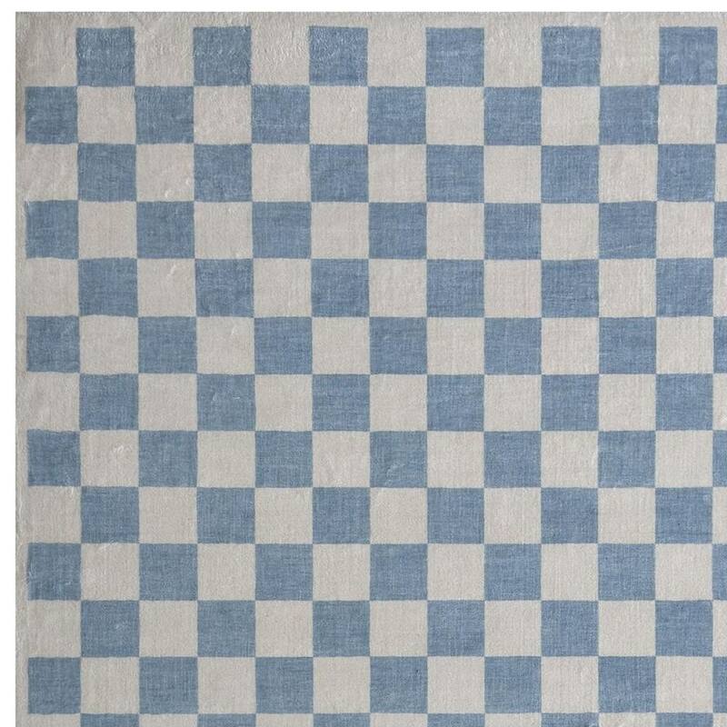 HomeRoots Checkered Modern Rectangle Area Rug - 120 in. x 84 in. x 0.4 in.