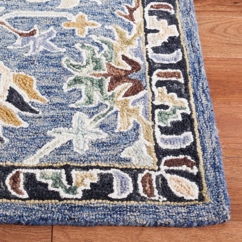 SAFAVIEH Handmade Aspen Vitala Boho Wool Rug