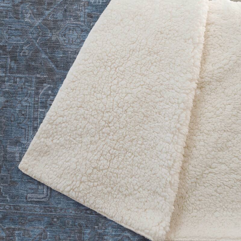 Premium Machine Washable Traditional Persian Sherpa Throw Blanket