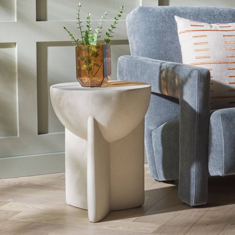 SAFAVIEH Vidette Accent Table (Fully Assembled) - 15"W x 15"D x 18"H