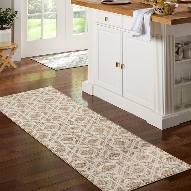 TOWN & COUNTRY EVERYDAY Walker Modern Diamond Everwash Washable Multi-Use Non-Slip Backing Decorative Rug - 24"x72" - Beige