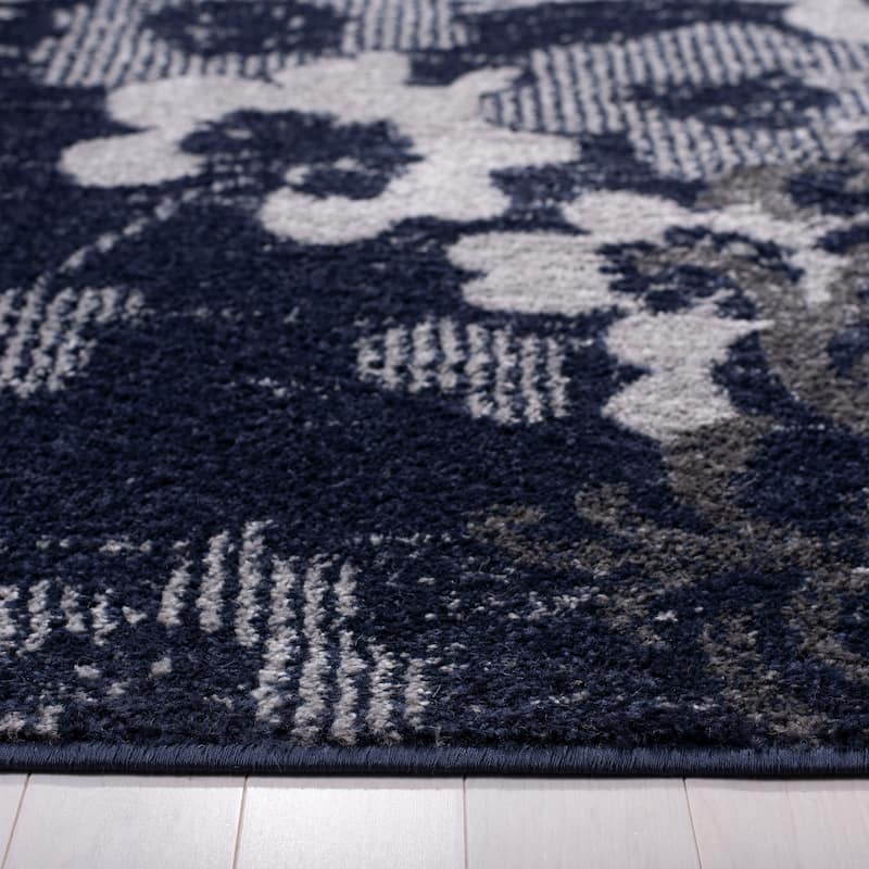 SAFAVIEH, Adirondack Rena Damask Floral Distressed Rug