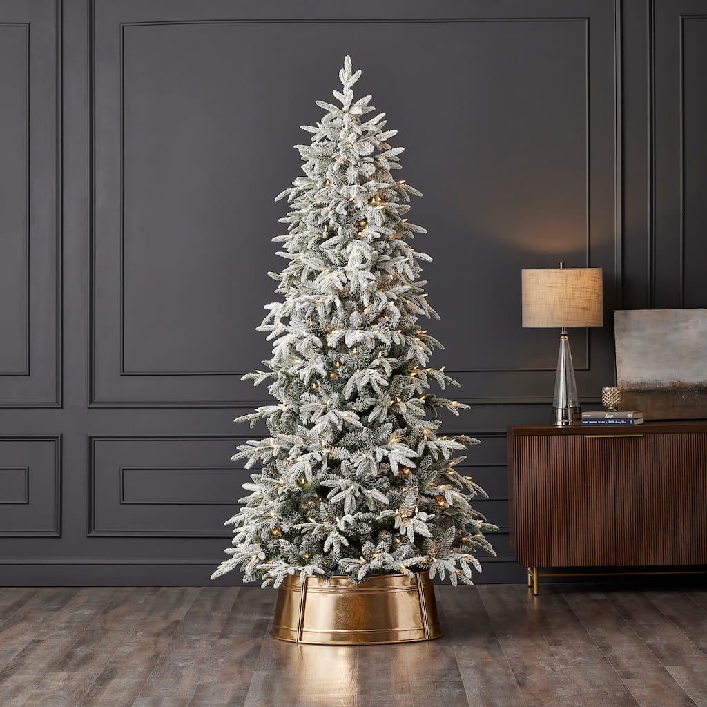 Shadow Woods Flocked Spruce Artificial Tree 7.5ft, Pre-Lit 400 Warm White LED Lights, 949 PE/PVC Tips